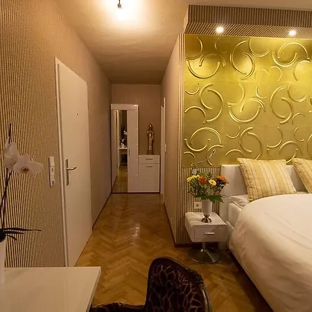 Palatino زوندرن